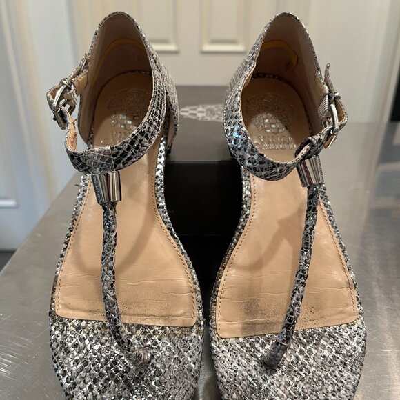 Vince Camuto Sandals - Picture 3 of 5